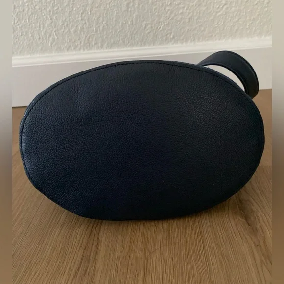 Talbots hobo denim shoulder Navy Blue Bucket Bag - Picture 3 of 6